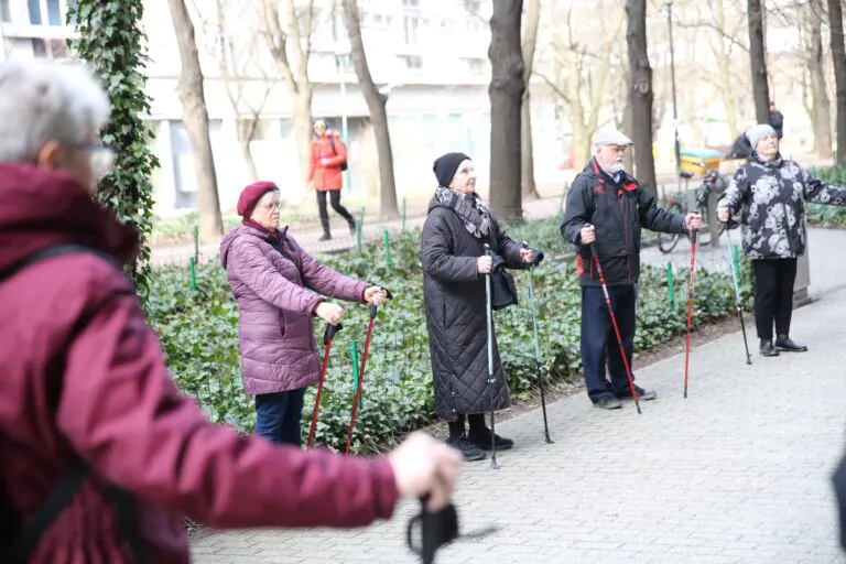 nordic walking dla seniorów